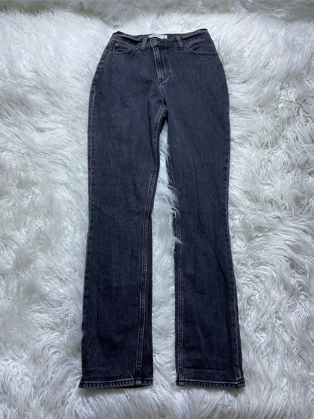 Abercrombie Curve Love The 90’s Slim Straight Ultra High Rise Jeans